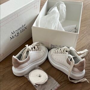 Alexander McQueen Kids White and Tan Sneakers